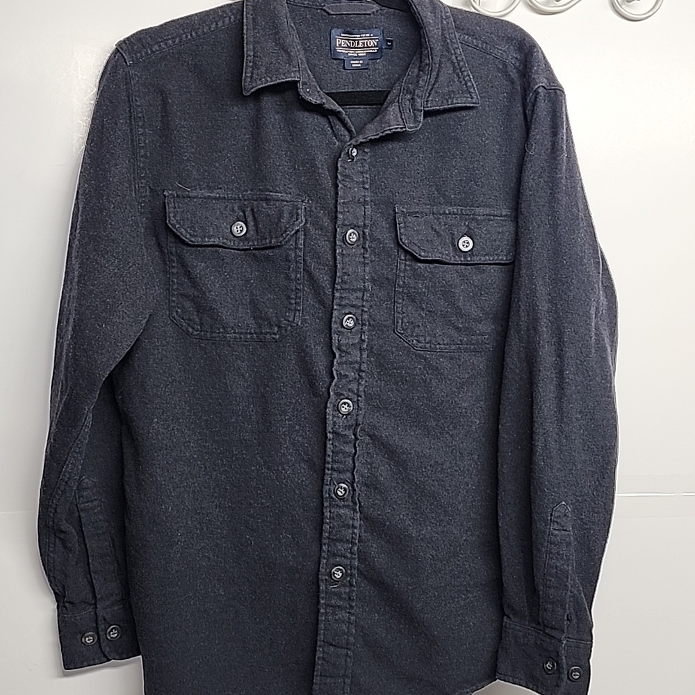 Pendleton Navyish Woolen Mills Burnside Soft Well-made Classic Button-down Shirt